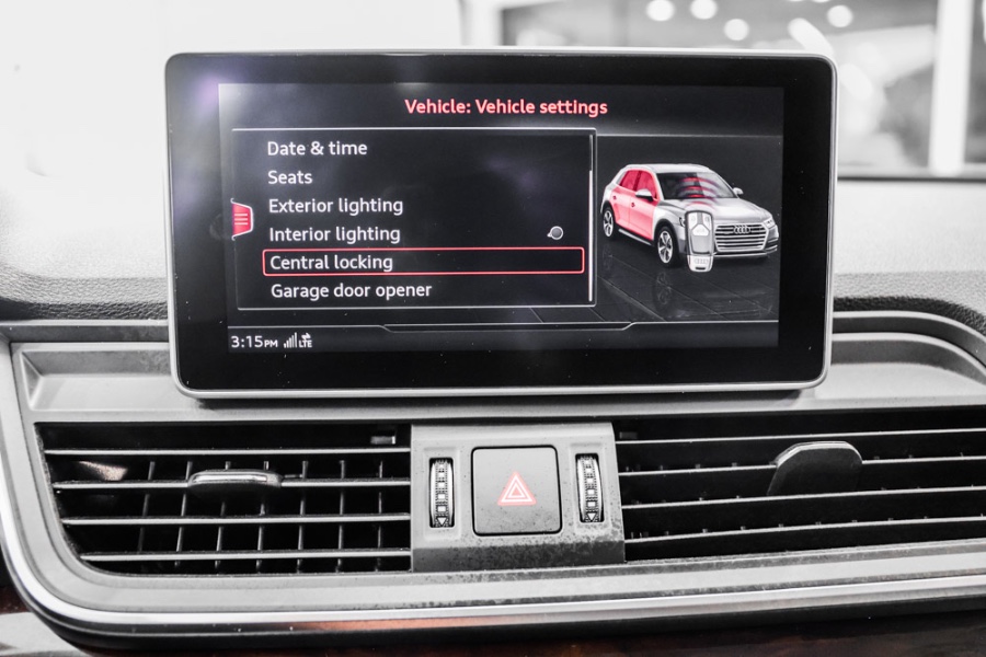 Used Audi Q5 2.0 TFSI Tech Premium Plus 2018 | 26 Motors Long Island. ELMONT, New York Used Audi Q5 2.0 TFSI Tech Premium Plus 2018 | 26 Motors Long Island. ELMONT, New York