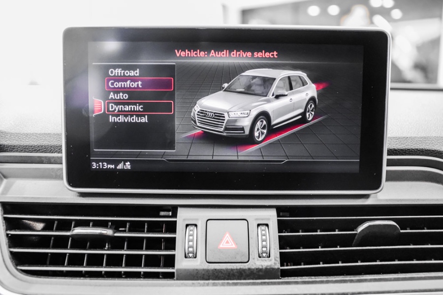 Used Audi Q5 2.0 TFSI Tech Premium Plus 2018 | 26 Motors Long Island. ELMONT, New York Used Audi Q5 2.0 TFSI Tech Premium Plus 2018 | 26 Motors Long Island. ELMONT, New York