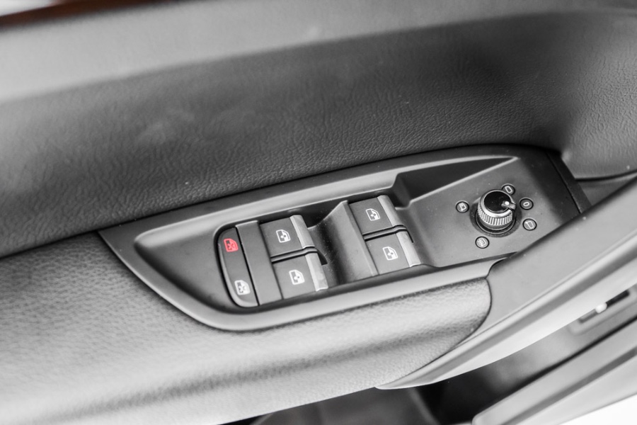 Used Audi Q5 2.0 TFSI Tech Premium Plus 2018 | 26 Motors Long Island. ELMONT, New York Used Audi Q5 2.0 TFSI Tech Premium Plus 2018 | 26 Motors Long Island. ELMONT, New York