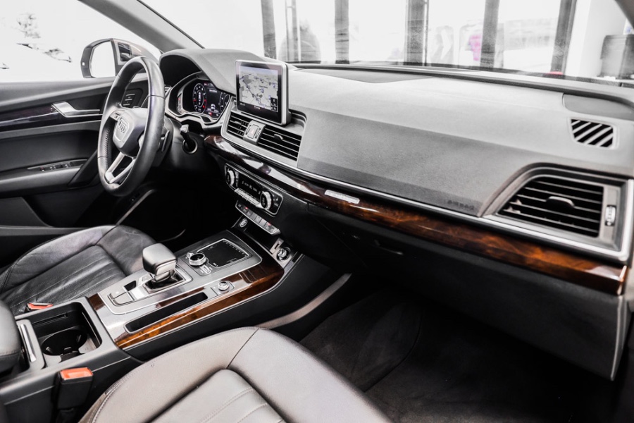 Used Audi Q5 2.0 TFSI Tech Premium Plus 2018 | 26 Motors Long Island. ELMONT, New York Used Audi Q5 2.0 TFSI Tech Premium Plus 2018 | 26 Motors Long Island. ELMONT, New York