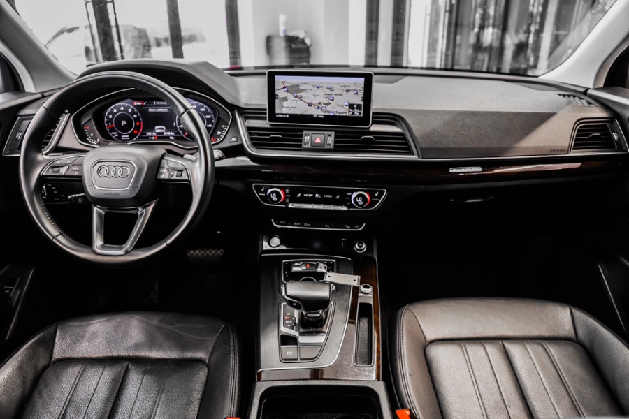 Used Audi Q5 2.0 TFSI Tech Premium Plus 2018 | 26 Motors Long Island. ELMONT, New York Used Audi Q5 2.0 TFSI Tech Premium Plus 2018 | 26 Motors Long Island. ELMONT, New York