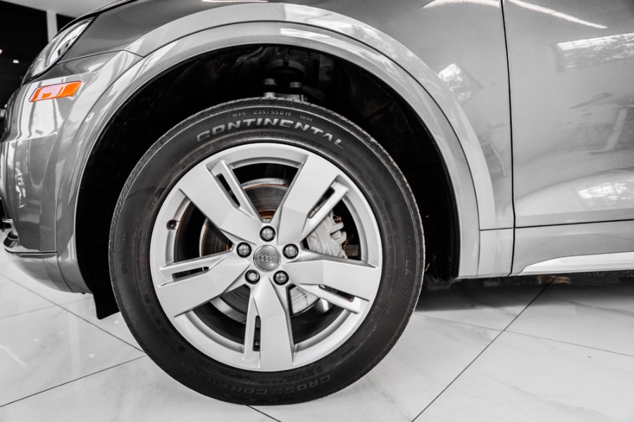 Used Audi Q5 2.0 TFSI Tech Premium Plus 2018 | 26 Motors Long Island. ELMONT, New York Used Audi Q5 2.0 TFSI Tech Premium Plus 2018 | 26 Motors Long Island. ELMONT, New York