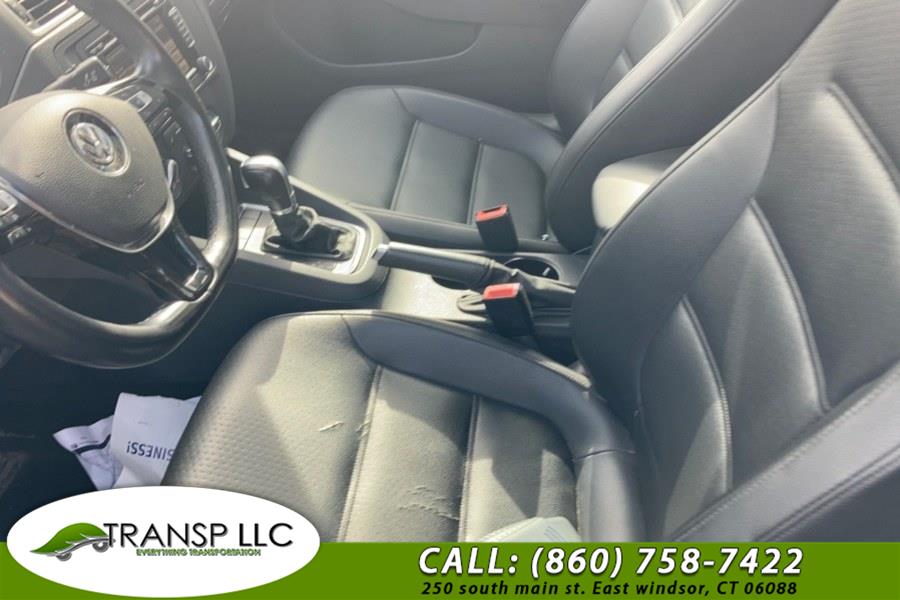 Used Volkswagen Jetta Sedan 4dr Auto 1.8T SE PZEV 2015 | Trans P LLC. East Windsor, Connecticut Used Volkswagen Jetta Sedan 4dr Auto 1.8T SE PZEV 2015 | Trans P LLC. East Windsor, Connecticut