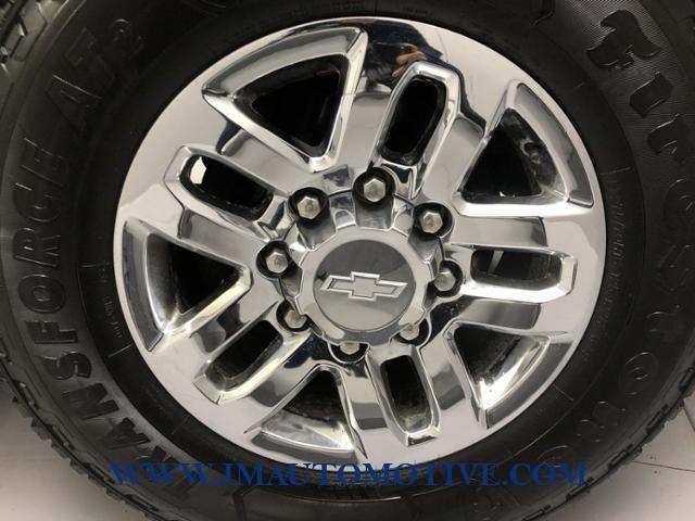 Used Chevrolet Silverado 3500hd 4WD Crew Cab 153.7 High Country 2015 | J&M Automotive Sls&Svc LLC. Naugatuck, Connecticut Used Chevrolet Silverado 3500hd 4WD Crew Cab 153.7 High Country 2015 | J&M Automotive Sls&Svc LLC. Naugatuck, Connecticut