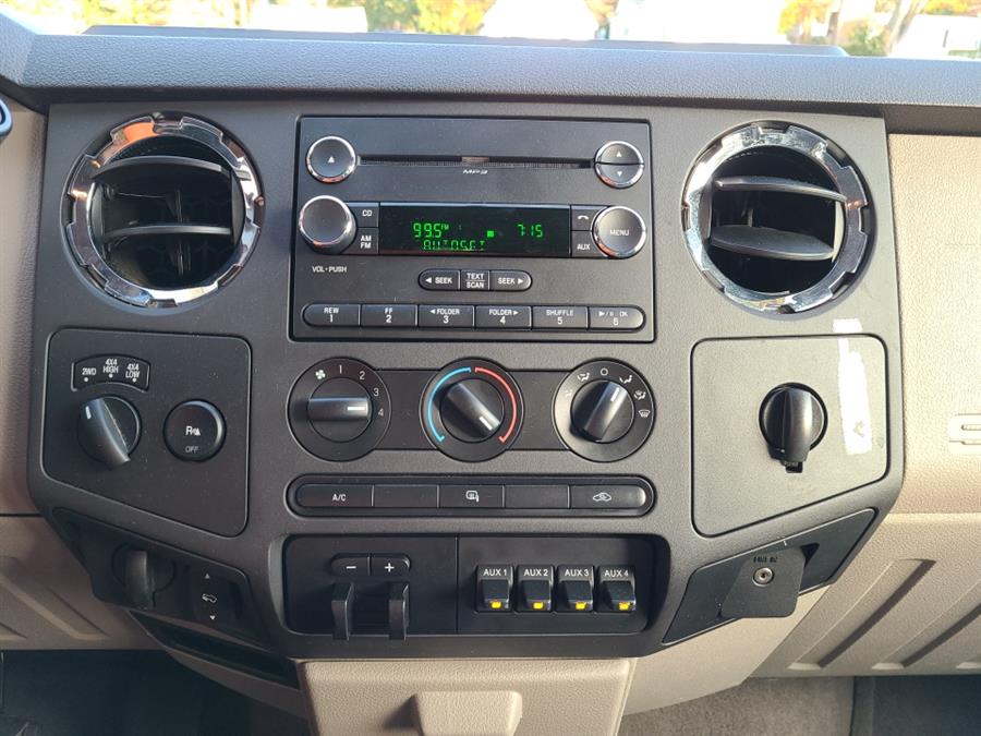 Used Ford Super Duty F-250 SRW 4WD Crew Cab XLT Longbed 2009 | National Auto Brokers, Inc.. Waterbury, Connecticut Used Ford Super Duty F-250 SRW 4WD Crew Cab XLT Longbed 2009 | National Auto Brokers, Inc.. Waterbury, Connecticut