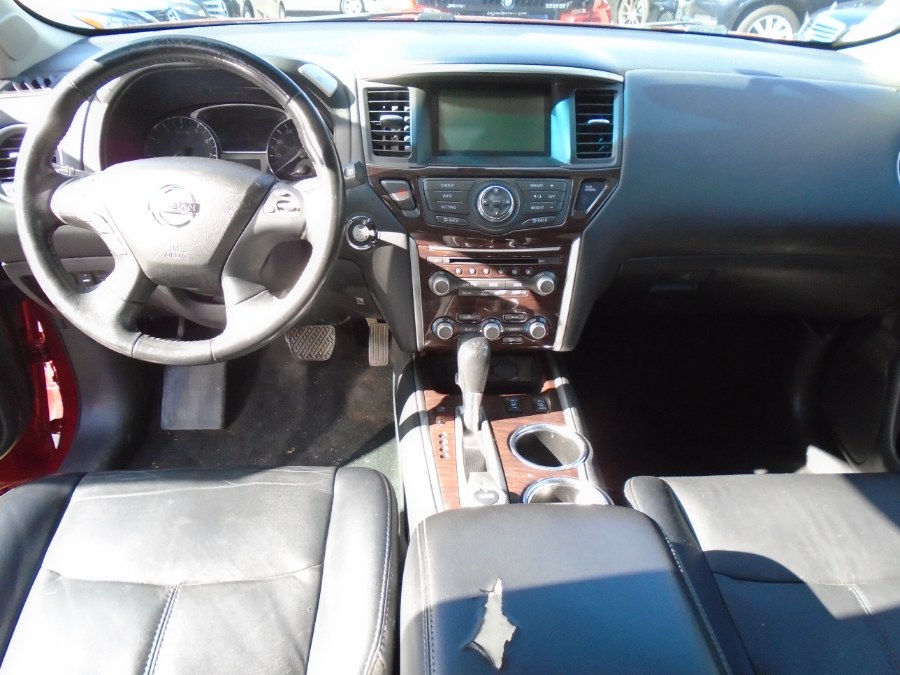2014 Nissan Pathfinder 4WD 4dr S, available for sale in Waterbury, Connecticut | Jim Juliani Motors. Waterbury, Connecticut 2014 Nissan Pathfinder 4WD 4dr S, available for sale in Waterbury, Connecticut | Jim Juliani Motors. Waterbury, Connecticut