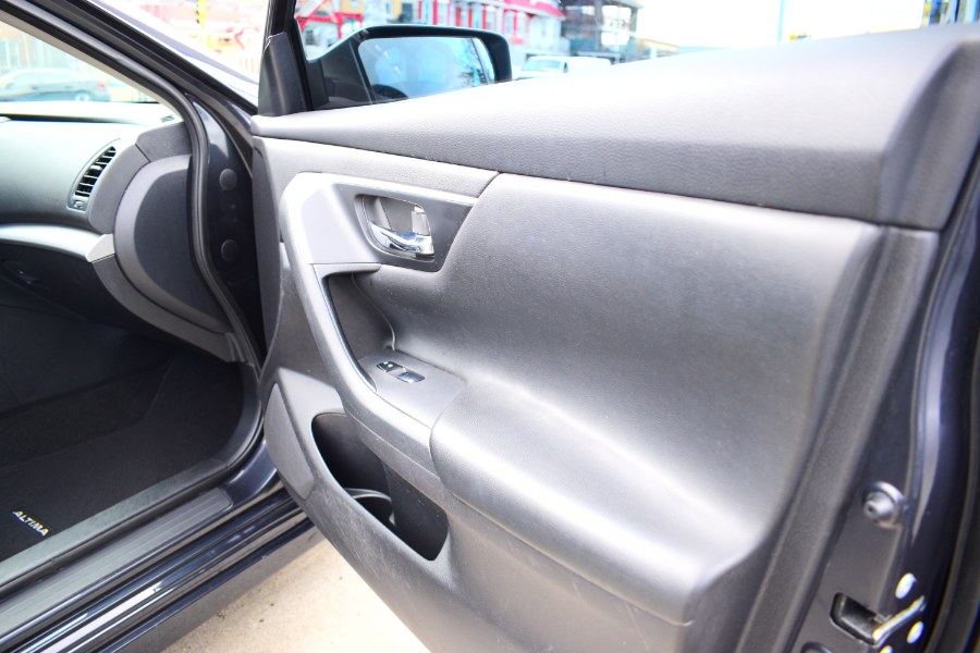 Used Nissan Altima 2.5 S Sedan 2018 | Hillside Auto Mall Inc.. Jamaica, New York Used Nissan Altima 2.5 S Sedan 2018 | Hillside Auto Mall Inc.. Jamaica, New York