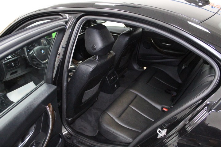 2015 BMW 3 Series 4dr Sdn 328i xDrive AWD SULEV, available for sale in Plainville, Connecticut | New England Auto Sales LLC. Plainville, Connecticut 2015 BMW 3 Series 4dr Sdn 328i xDrive AWD SULEV, available for sale in Plainville, Connecticut | New England Auto Sales LLC. Plainville, Connecticut