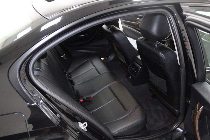 2015 BMW 3 Series 4dr Sdn 328i xDrive AWD SULEV, available for sale in Plainville, Connecticut | New England Auto Sales LLC. Plainville, Connecticut 2015 BMW 3 Series 4dr Sdn 328i xDrive AWD SULEV, available for sale in Plainville, Connecticut | New England Auto Sales LLC. Plainville, Connecticut