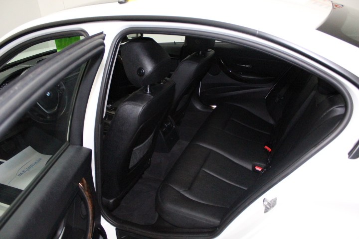 Used BMW 3 Series 4dr Sdn 328i xDrive AWD SULEV 2014 | New England Auto Sales LLC. Plainville, Connecticut Used BMW 3 Series 4dr Sdn 328i xDrive AWD SULEV 2014 | New England Auto Sales LLC. Plainville, Connecticut