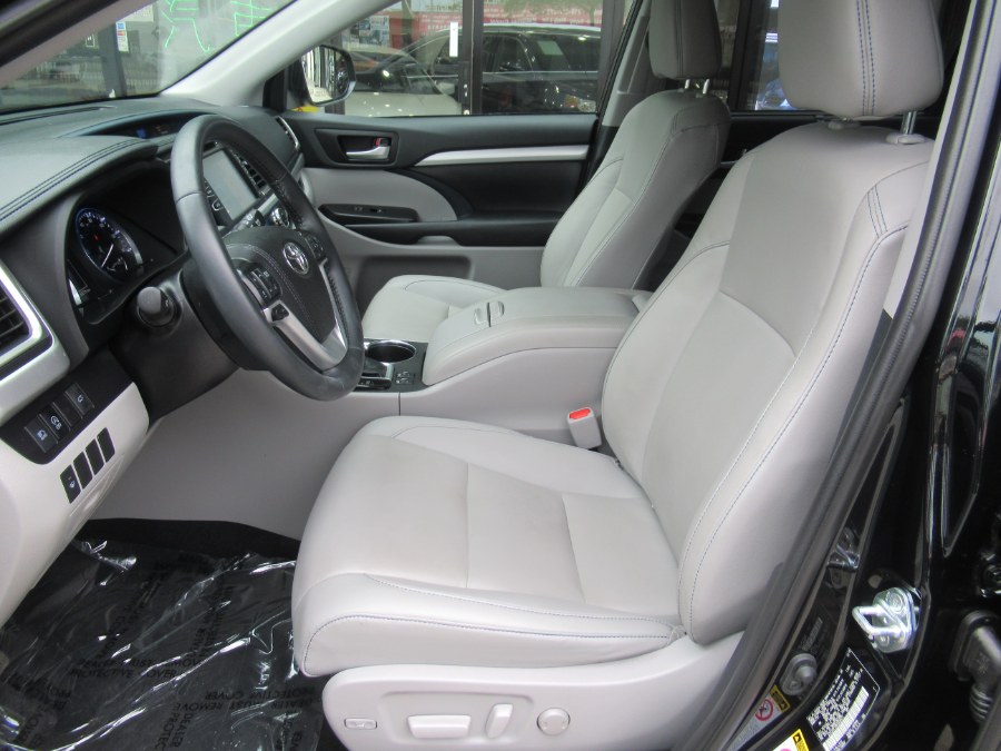 Used Toyota Highlander XLE AWD (Natl) 2020 | Pepmore Auto Sales Inc.. Woodside, New York Used Toyota Highlander XLE AWD (Natl) 2020 | Pepmore Auto Sales Inc.. Woodside, New York