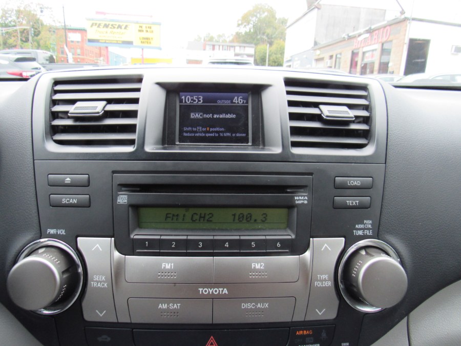 2010 Toyota Highlander SE, available for sale in Worcester, Massachusetts | Hilario's Auto Sales Inc.. Worcester, Massachusetts 2010 Toyota Highlander SE, available for sale in Worcester, Massachusetts | Hilario's Auto Sales Inc.. Worcester, Massachusetts