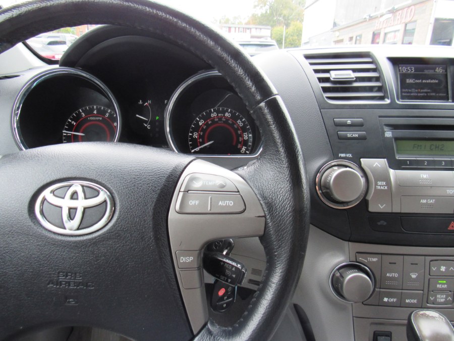 2010 Toyota Highlander SE, available for sale in Worcester, Massachusetts | Hilario's Auto Sales Inc.. Worcester, Massachusetts 2010 Toyota Highlander SE, available for sale in Worcester, Massachusetts | Hilario's Auto Sales Inc.. Worcester, Massachusetts
