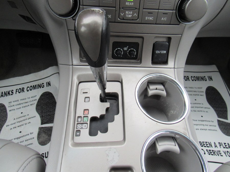 2010 Toyota Highlander SE, available for sale in Worcester, Massachusetts | Hilario's Auto Sales Inc.. Worcester, Massachusetts 2010 Toyota Highlander SE, available for sale in Worcester, Massachusetts | Hilario's Auto Sales Inc.. Worcester, Massachusetts