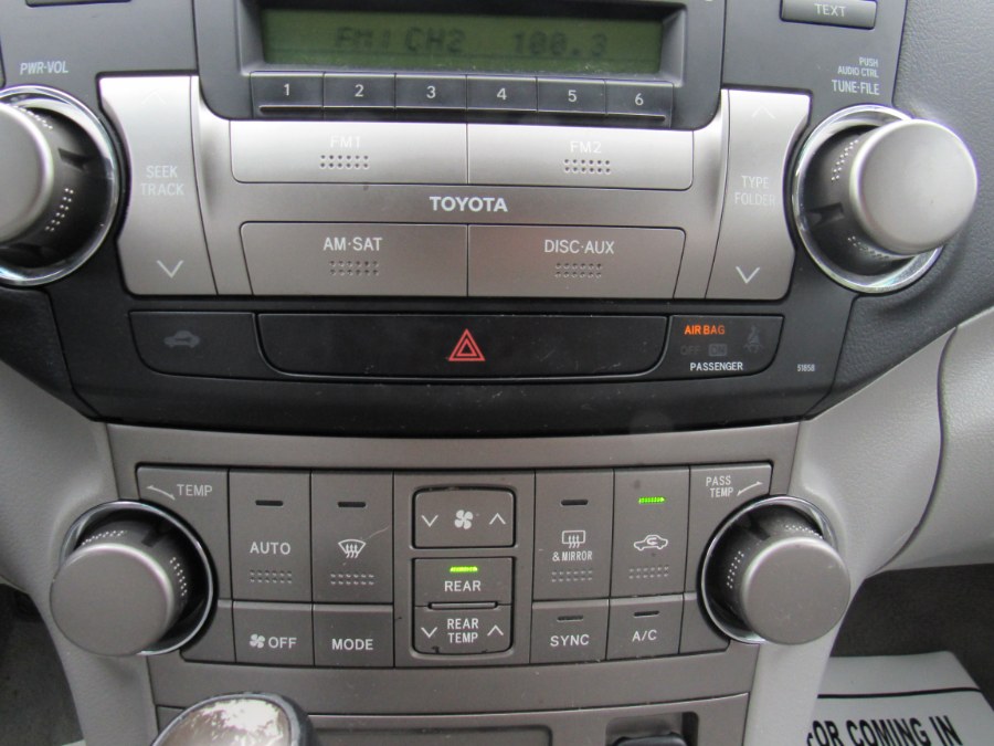 2010 Toyota Highlander SE, available for sale in Worcester, Massachusetts | Hilario's Auto Sales Inc.. Worcester, Massachusetts 2010 Toyota Highlander SE, available for sale in Worcester, Massachusetts | Hilario's Auto Sales Inc.. Worcester, Massachusetts