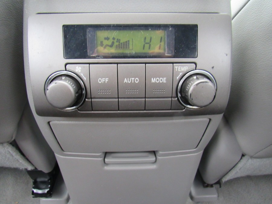 2010 Toyota Highlander SE, available for sale in Worcester, Massachusetts | Hilario's Auto Sales Inc.. Worcester, Massachusetts 2010 Toyota Highlander SE, available for sale in Worcester, Massachusetts | Hilario's Auto Sales Inc.. Worcester, Massachusetts