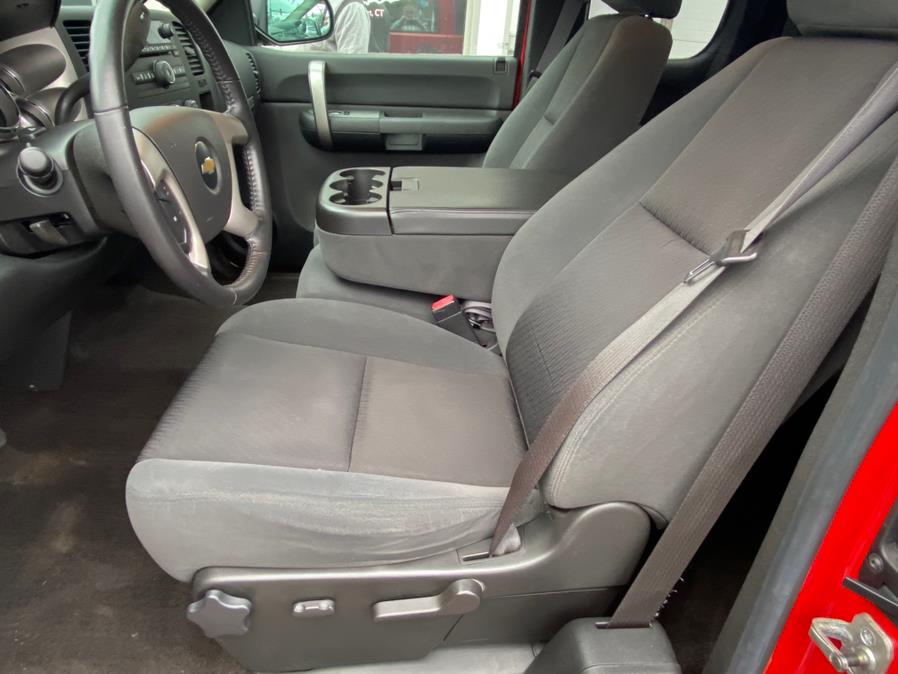 Used Chevrolet Silverado 1500 4WD Ext Cab 143.5" LT 2009 | CT Auto. Bridgeport, Connecticut Used Chevrolet Silverado 1500 4WD Ext Cab 143.5" LT 2009 | CT Auto. Bridgeport, Connecticut
