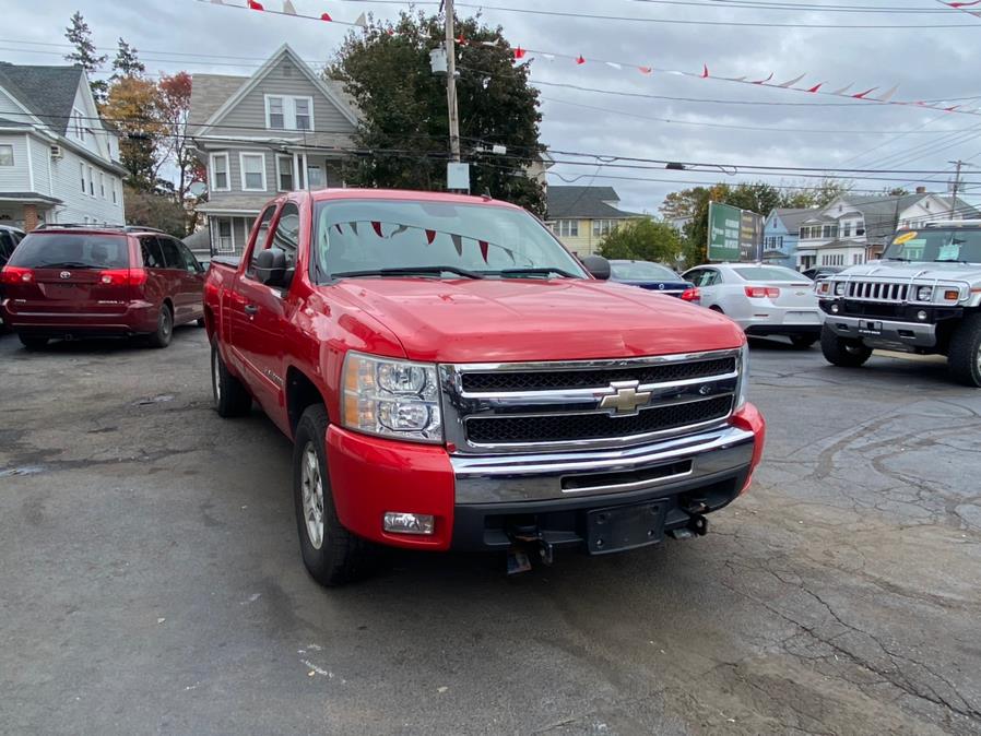 Used Chevrolet Silverado 1500 4WD Ext Cab 143.5" LT 2009 | CT Auto. Bridgeport, Connecticut Used Chevrolet Silverado 1500 4WD Ext Cab 143.5" LT 2009 | CT Auto. Bridgeport, Connecticut
