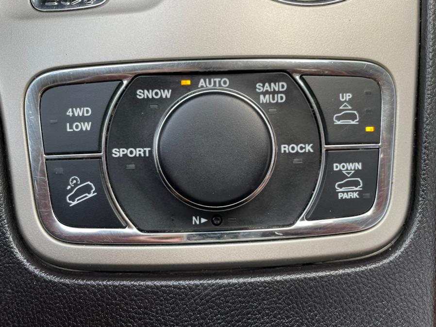 Used Jeep Grand Cherokee OVERLAND 2012 | Good Guys Auto House. Southington, Connecticut Used Jeep Grand Cherokee OVERLAND 2012 | Good Guys Auto House. Southington, Connecticut
