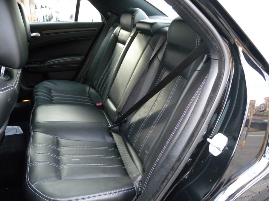Used Chrysler 300 4dr Sdn 300S AWD 2015 | Carsbuck Inc.. Brooklyn, New York Used Chrysler 300 4dr Sdn 300S AWD 2015 | Carsbuck Inc.. Brooklyn, New York