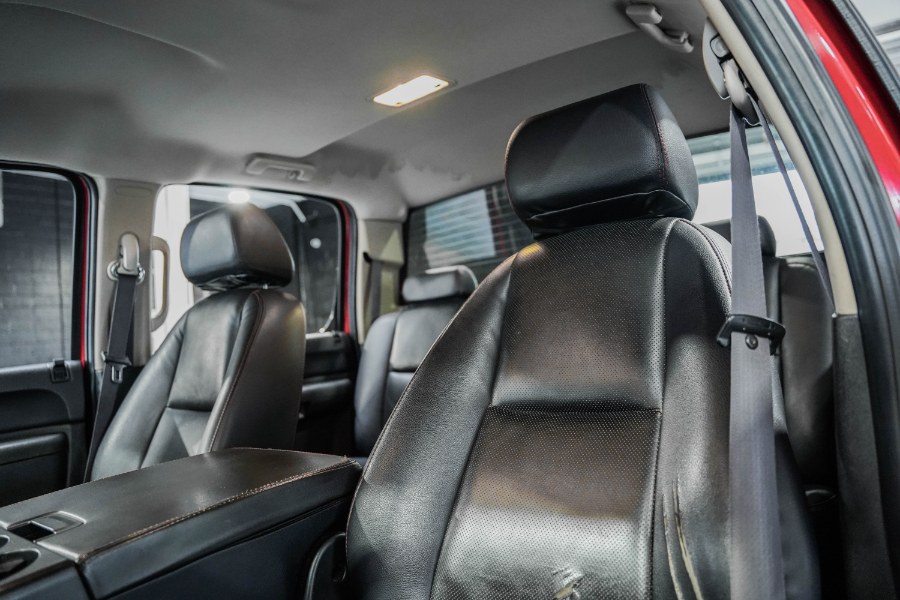 Used Chevrolet Silverado 2500HD 4WD Crew Cab 153.7" LT 2011 | 26 Motors Corp. Bronx, New York Used Chevrolet Silverado 2500HD 4WD Crew Cab 153.7" LT 2011 | 26 Motors Corp. Bronx, New York