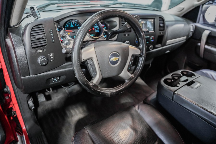 Used Chevrolet Silverado 2500HD 4WD Crew Cab 153.7" LT 2011 | 26 Motors Corp. Bronx, New York Used Chevrolet Silverado 2500HD 4WD Crew Cab 153.7" LT 2011 | 26 Motors Corp. Bronx, New York