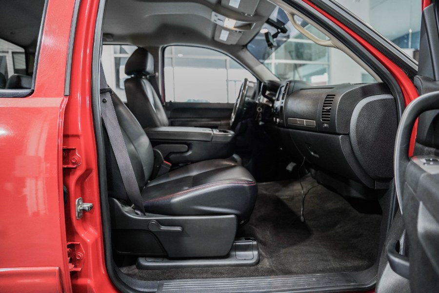 Used Chevrolet Silverado 2500HD 4WD Crew Cab 153.7" LT 2011 | 26 Motors Corp. Bronx, New York Used Chevrolet Silverado 2500HD 4WD Crew Cab 153.7" LT 2011 | 26 Motors Corp. Bronx, New York