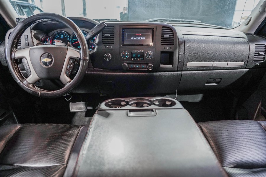 Used Chevrolet Silverado 2500HD 4WD Crew Cab 153.7" LT 2011 | 26 Motors Corp. Bronx, New York Used Chevrolet Silverado 2500HD 4WD Crew Cab 153.7" LT 2011 | 26 Motors Corp. Bronx, New York