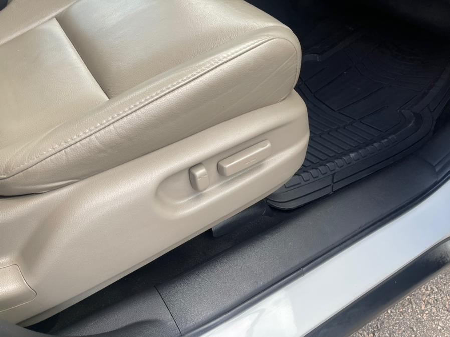 2016 Honda Pilot AWD 4dr EX-L, available for sale in South Windsor, Connecticut | Mike And Tony Auto Sales, Inc. South Windsor, Connecticut 2016 Honda Pilot AWD 4dr EX-L, available for sale in South Windsor, Connecticut | Mike And Tony Auto Sales, Inc. South Windsor, Connecticut