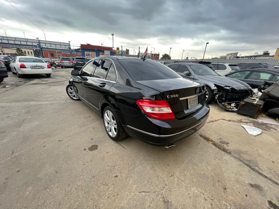 2009 Mercedes-Benz C-Class 4dr Sdn 3.0L Luxury 4MATIC, available for sale in Brooklyn, New York | Brooklyn Auto Mall LLC. Brooklyn, New York 2009 Mercedes-Benz C-Class 4dr Sdn 3.0L Luxury 4MATIC, available for sale in Brooklyn, New York | Brooklyn Auto Mall LLC. Brooklyn, New York