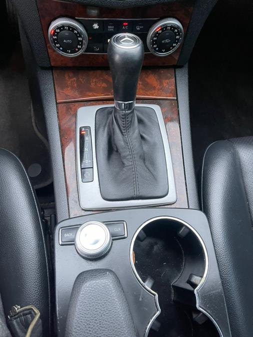 2009 Mercedes-Benz C-Class 4dr Sdn 3.0L Luxury 4MATIC, available for sale in Brooklyn, New York | Brooklyn Auto Mall LLC. Brooklyn, New York 2009 Mercedes-Benz C-Class 4dr Sdn 3.0L Luxury 4MATIC, available for sale in Brooklyn, New York | Brooklyn Auto Mall LLC. Brooklyn, New York