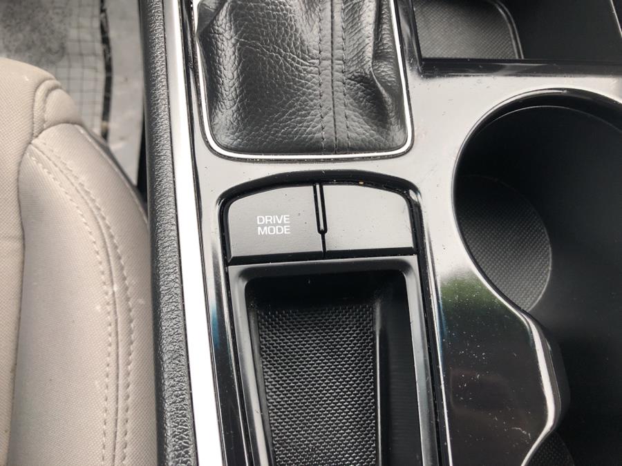 2018 Hyundai Sonata SE 2.4L, available for sale in Irvington , New Jersey | Auto Haus of Irvington Corp. Irvington , New Jersey 2018 Hyundai Sonata SE 2.4L, available for sale in Irvington , New Jersey | Auto Haus of Irvington Corp. Irvington , New Jersey