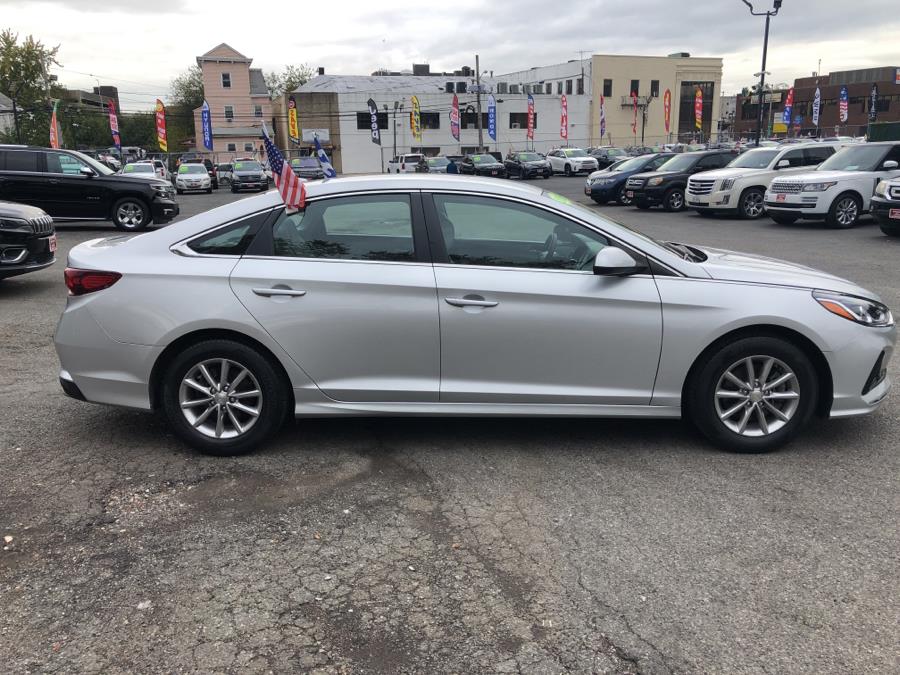 2018 Hyundai Sonata SE 2.4L, available for sale in Irvington , New Jersey | Auto Haus of Irvington Corp. Irvington , New Jersey 2018 Hyundai Sonata SE 2.4L, available for sale in Irvington , New Jersey | Auto Haus of Irvington Corp. Irvington , New Jersey