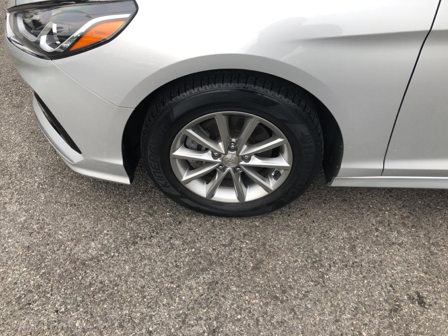 2018 Hyundai Sonata SE 2.4L, available for sale in Irvington , New Jersey | Auto Haus of Irvington Corp. Irvington , New Jersey 2018 Hyundai Sonata SE 2.4L, available for sale in Irvington , New Jersey | Auto Haus of Irvington Corp. Irvington , New Jersey