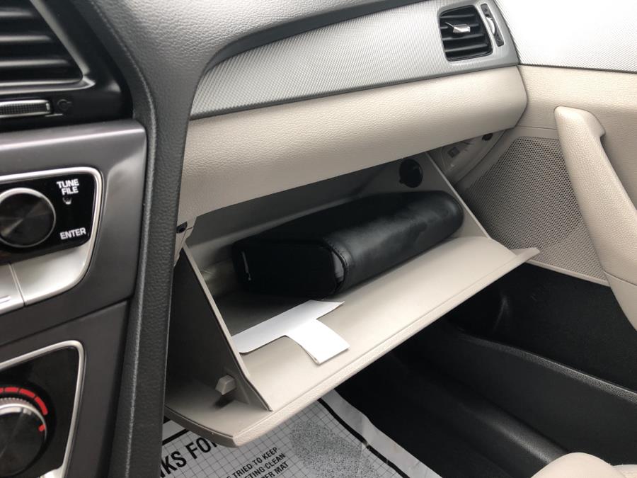 2018 Hyundai Sonata SE 2.4L, available for sale in Irvington , New Jersey | Auto Haus of Irvington Corp. Irvington , New Jersey 2018 Hyundai Sonata SE 2.4L, available for sale in Irvington , New Jersey | Auto Haus of Irvington Corp. Irvington , New Jersey