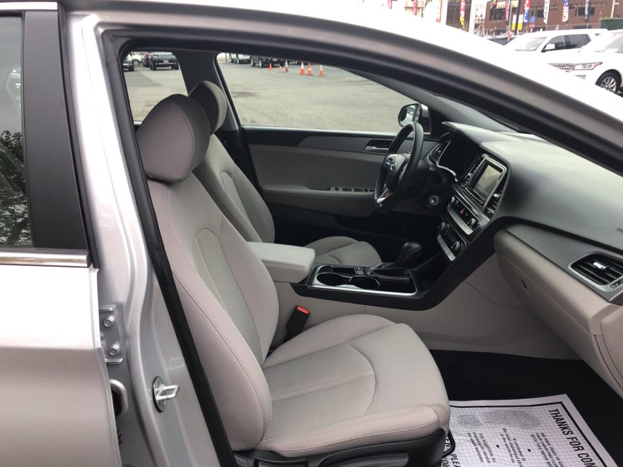 2018 Hyundai Sonata SE 2.4L, available for sale in Irvington , New Jersey | Auto Haus of Irvington Corp. Irvington , New Jersey 2018 Hyundai Sonata SE 2.4L, available for sale in Irvington , New Jersey | Auto Haus of Irvington Corp. Irvington , New Jersey