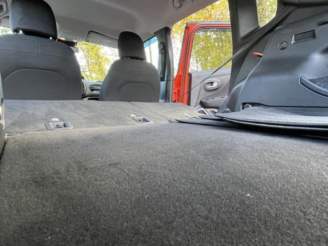 Used Jeep Renegade Latitude 2019 | Blasius Federal Road. Brookfield, Connecticut Used Jeep Renegade Latitude 2019 | Blasius Federal Road. Brookfield, Connecticut