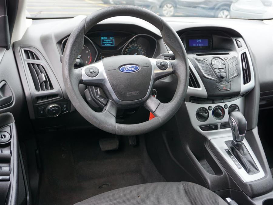 Used Ford Focus SE 2012 | Autouse. Andover, Massachusetts Used Ford Focus SE 2012 | Autouse. Andover, Massachusetts