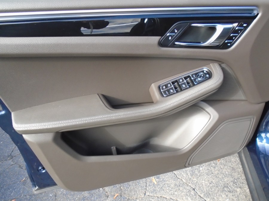 2016 Porsche Macan AWD 4dr S, available for sale in Waterbury, Connecticut | Jim Juliani Motors. Waterbury, Connecticut 2016 Porsche Macan AWD 4dr S, available for sale in Waterbury, Connecticut | Jim Juliani Motors. Waterbury, Connecticut