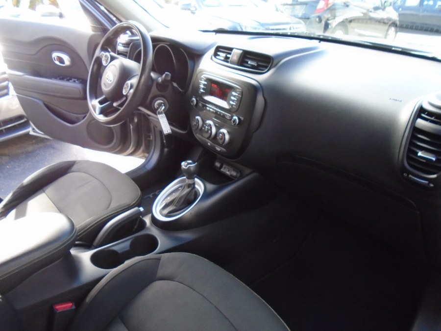 2014 Kia Soul 5dr Wgn Auto +, available for sale in Waterbury, Connecticut | Jim Juliani Motors. Waterbury, Connecticut 2014 Kia Soul 5dr Wgn Auto +, available for sale in Waterbury, Connecticut | Jim Juliani Motors. Waterbury, Connecticut