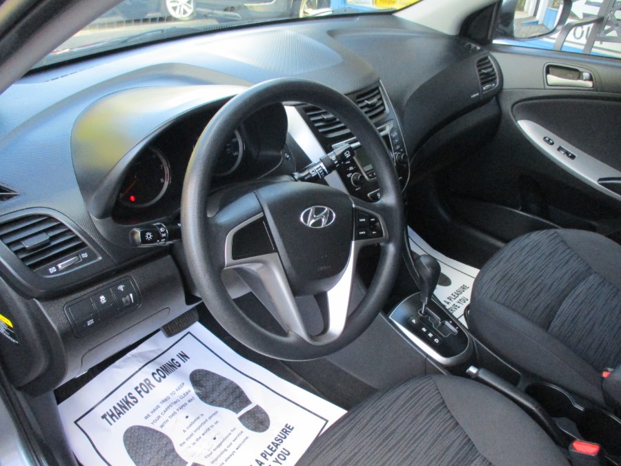 Used Hyundai Accent SE Hatchback Auto 2017 | Cos Central Auto. Meriden, Connecticut Used Hyundai Accent SE Hatchback Auto 2017 | Cos Central Auto. Meriden, Connecticut