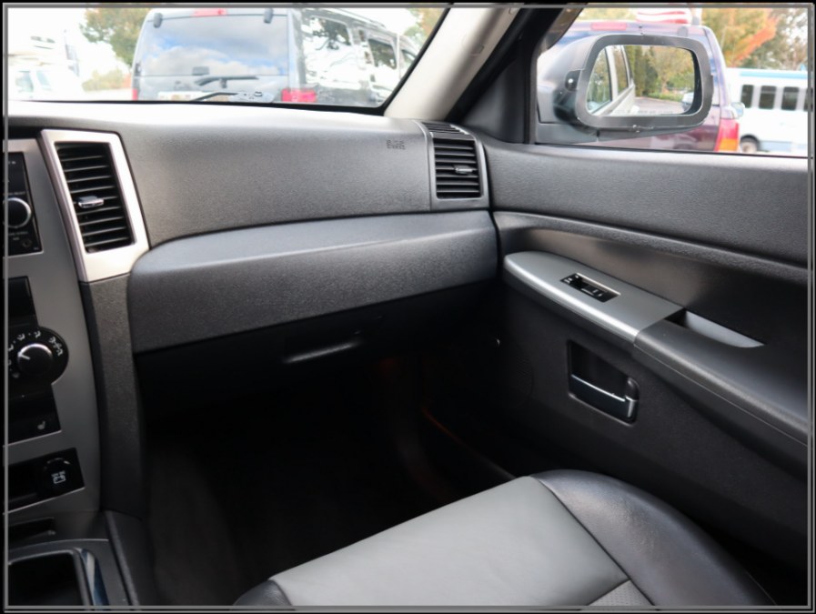 2009 Jeep Grand Cherokee 4WD 4dr Laredo, available for sale in Huntington Station, New York | My Auto Inc.. Huntington Station, New York 2009 Jeep Grand Cherokee 4WD 4dr Laredo, available for sale in Huntington Station, New York | My Auto Inc.. Huntington Station, New York