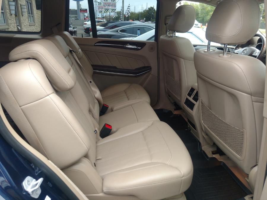 2014 Mercedes-Benz GL-Class 4MATIC 4dr GL 450, available for sale in Wantagh, New York | Alpine Motors Inc. Wantagh, New York 2014 Mercedes-Benz GL-Class 4MATIC 4dr GL 450, available for sale in Wantagh, New York | Alpine Motors Inc. Wantagh, New York