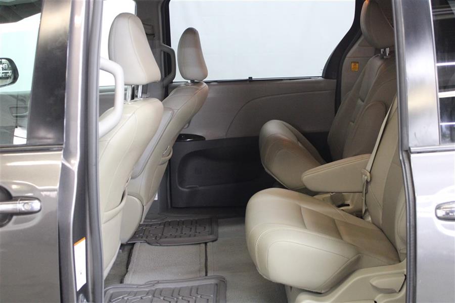 Used Toyota Sienna XLE 2016 | Fast Track Motors. Paterson, New Jersey Used Toyota Sienna XLE 2016 | Fast Track Motors. Paterson, New Jersey