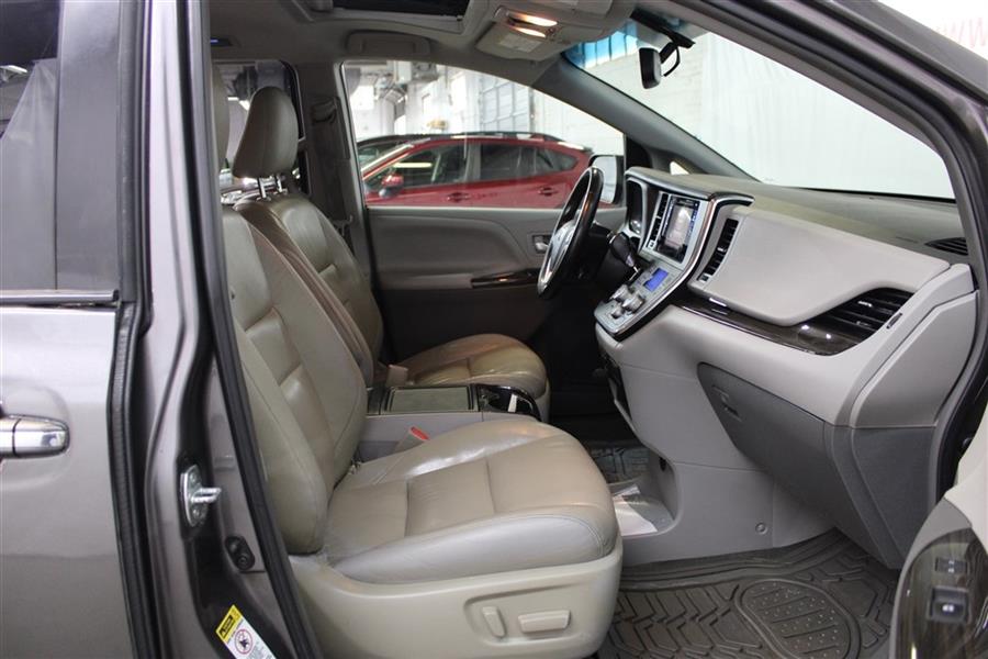 Used Toyota Sienna XLE 2016 | Fast Track Motors. Paterson, New Jersey Used Toyota Sienna XLE 2016 | Fast Track Motors. Paterson, New Jersey