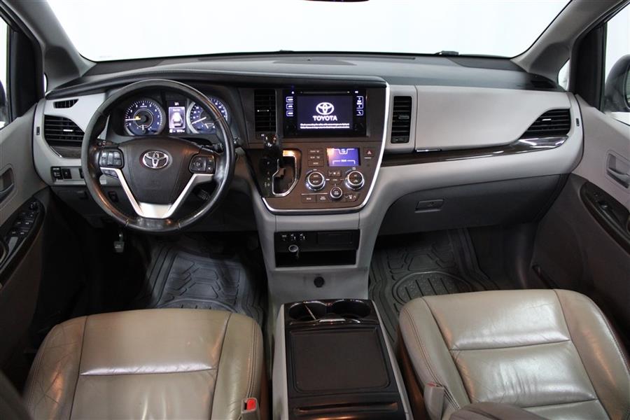 Used Toyota Sienna XLE 2016 | Fast Track Motors. Paterson, New Jersey Used Toyota Sienna XLE 2016 | Fast Track Motors. Paterson, New Jersey