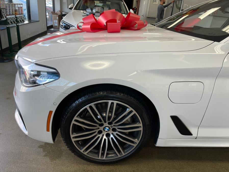 2018 BMW 5 Series M/SPORT PKG 530e iPerformance Plug-In Hybrid, available for sale in Inwood, New York | 5 Towns Drive. Inwood, New York 2018 BMW 5 Series M/SPORT PKG 530e iPerformance Plug-In Hybrid, available for sale in Inwood, New York | 5 Towns Drive. Inwood, New York