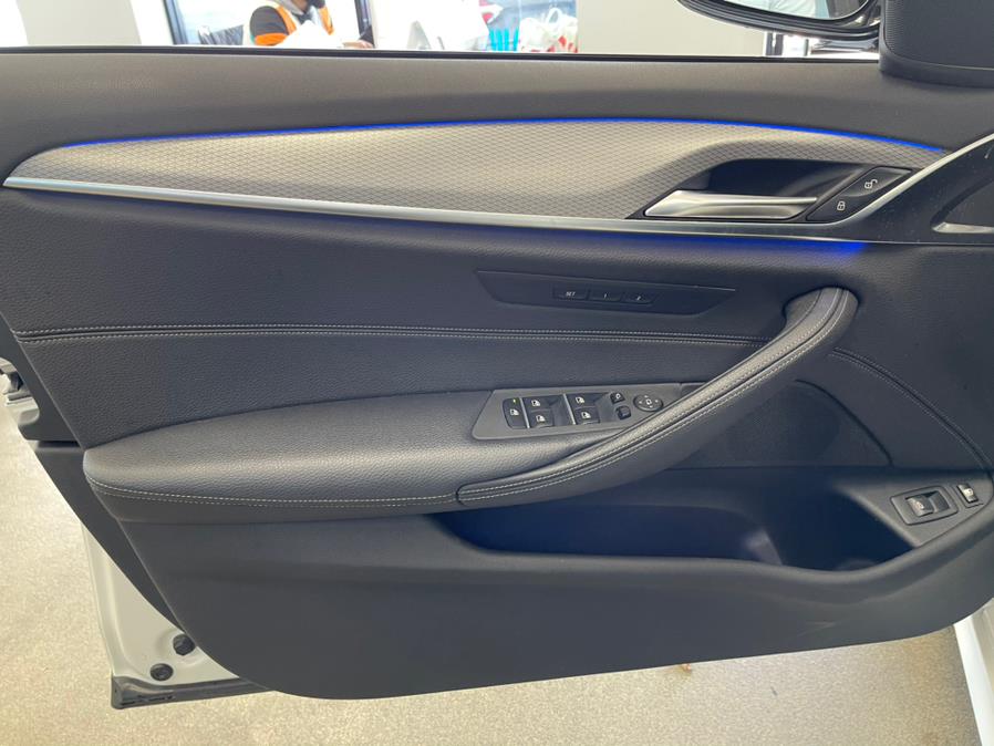 2018 BMW 5 Series M/SPORT PKG 530e iPerformance Plug-In Hybrid, available for sale in Inwood, New York | 5 Towns Drive. Inwood, New York 2018 BMW 5 Series M/SPORT PKG 530e iPerformance Plug-In Hybrid, available for sale in Inwood, New York | 5 Towns Drive. Inwood, New York