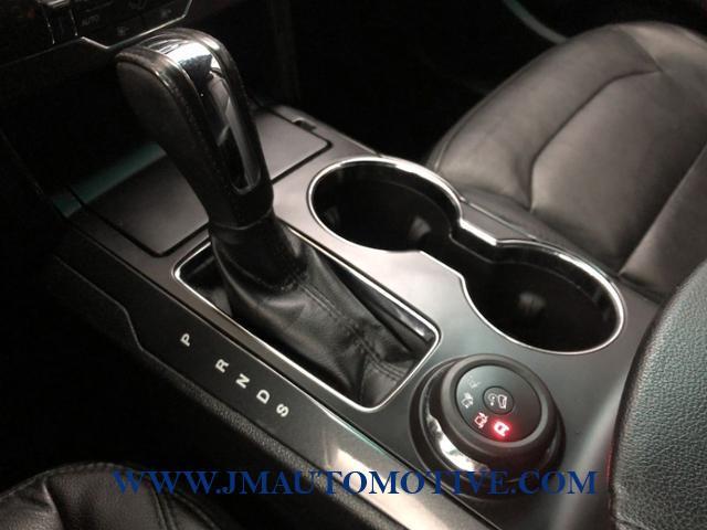 2016 Ford Explorer 4WD 4dr XLT, available for sale in Naugatuck, Connecticut | J&M Automotive Sls&Svc LLC. Naugatuck, Connecticut 2016 Ford Explorer 4WD 4dr XLT, available for sale in Naugatuck, Connecticut | J&M Automotive Sls&Svc LLC. Naugatuck, Connecticut