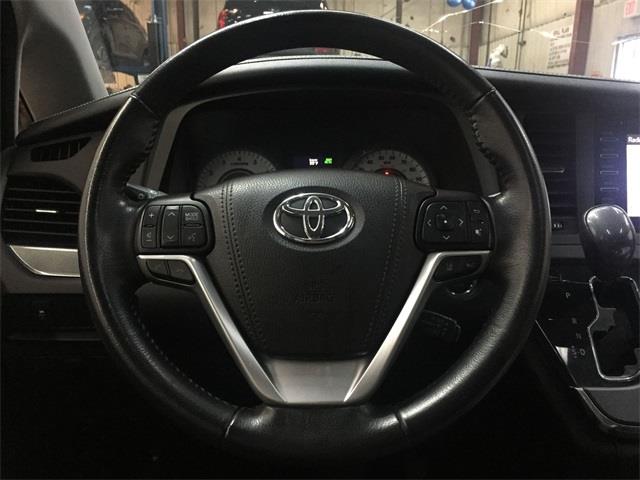 Used Toyota Sienna SE Premium 2018 | Eastchester Motor Cars. Bronx, New York Used Toyota Sienna SE Premium 2018 | Eastchester Motor Cars. Bronx, New York